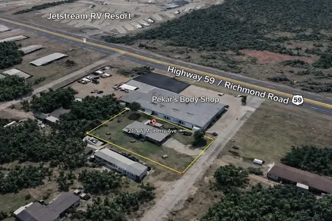 217 W Mulberry Avenue Wharton TX 77488