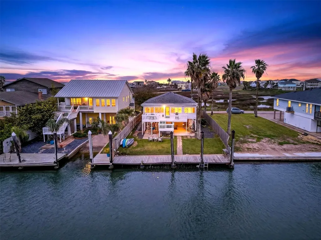 906 91st Street Galveston TX 77554