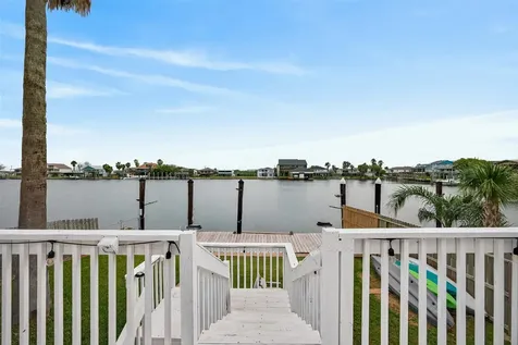 906 91st Street Galveston TX 77554