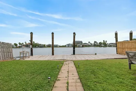 906 91st Street Galveston TX 77554