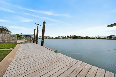 906 91st Street Galveston TX 77554