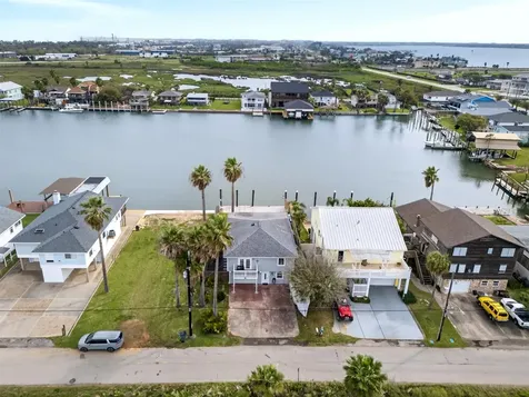 906 91st Street Galveston TX 77554