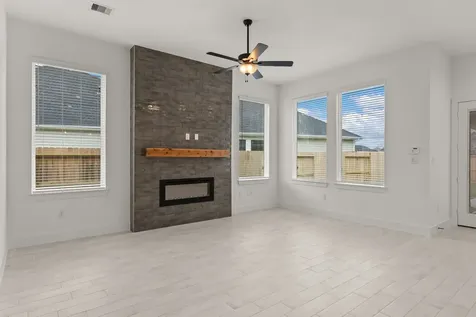 11914 Salty Bend Drive Mont Belvieu TX 77523