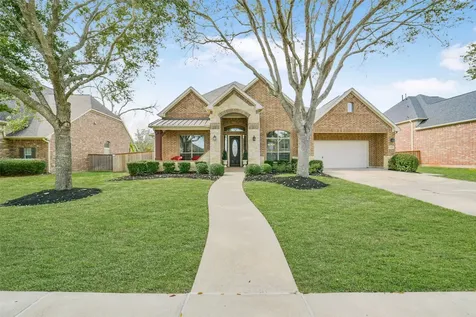 21214 Redcrest Manor Drive Richmond TX 77406