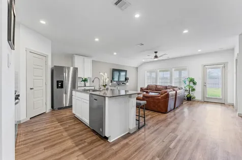903 Curly Angora Court Rosharon TX 77583