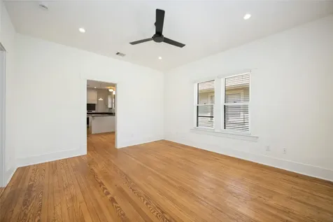 2215 Gregg Street Houston TX 77026