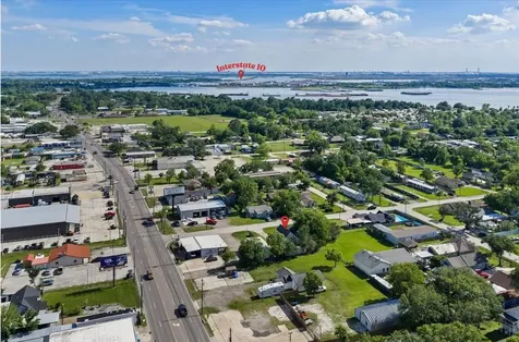 104 Avenue E Highlands TX 77562