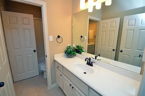 2498 Encino Avenue League City TX 77573