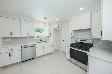 5221 Libbey Lane Houston TX 77092