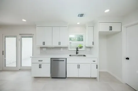 5221 Libbey Lane Houston TX 77092