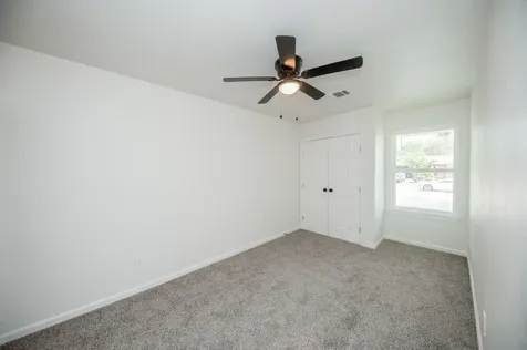 5221 Libbey Lane Houston TX 77092
