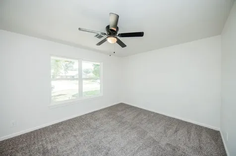 5221 Libbey Lane Houston TX 77092