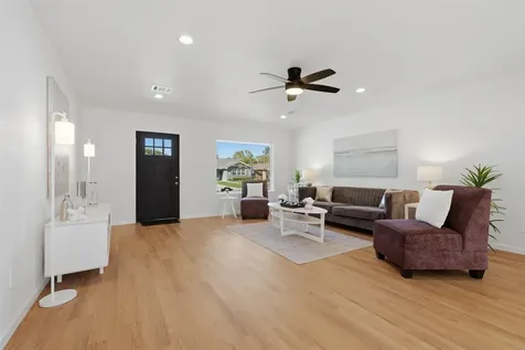 5221 Libbey Lane Houston TX 77092