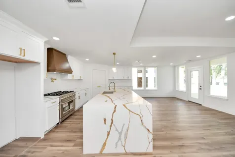 22 Presidio Montgomery TX 77356