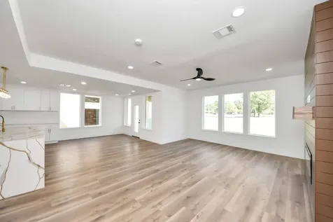 22 Presidio Montgomery TX 77356