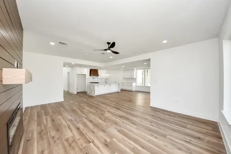 22 Presidio Montgomery TX 77356