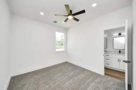 22 Presidio Montgomery TX 77356