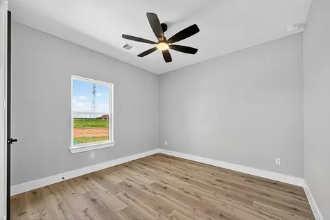 484 Angus Trail Angleton TX 77515