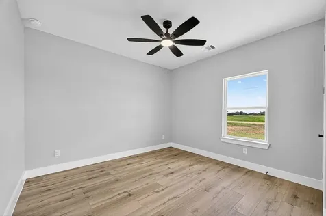 484 Angus Trail Angleton TX 77515