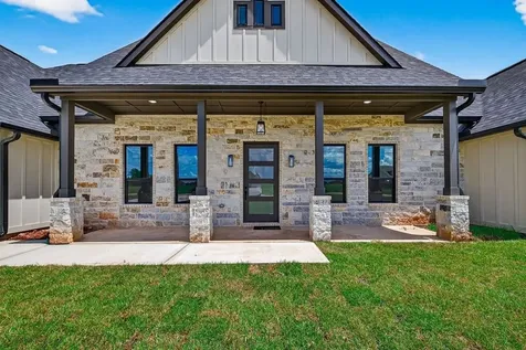 484 Angus Trail Angleton TX 77515