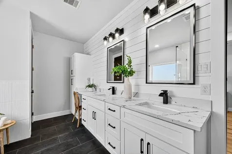 484 Angus Trail Angleton TX 77515