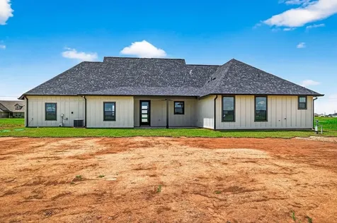 484 Angus Trail Angleton TX 77515