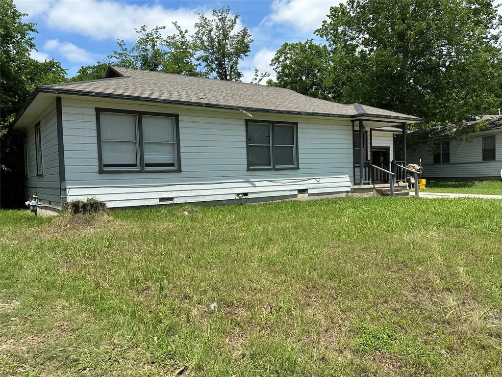 3813 James Avenue Waco TX 76711