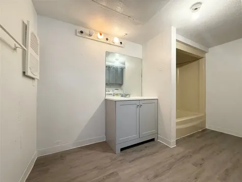 2822 S Bartell Drive 38 Houston TX 77054