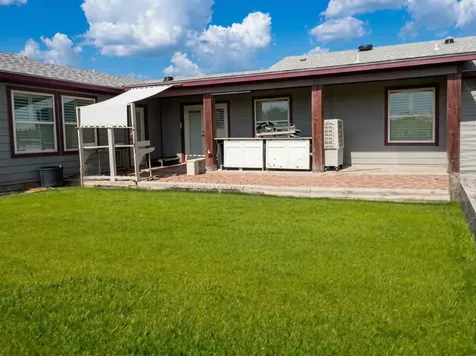 142 Zimmerhanzel Road Flatonia TX 78941