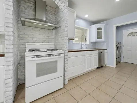 3203 Park Garden Drive Houston TX 77339