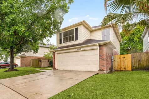 6723 Bayou Crest Drive Houston TX 77088
