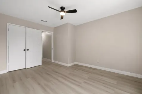 6723 Bayou Crest Drive Houston TX 77088