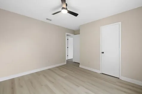 6723 Bayou Crest Drive Houston TX 77088