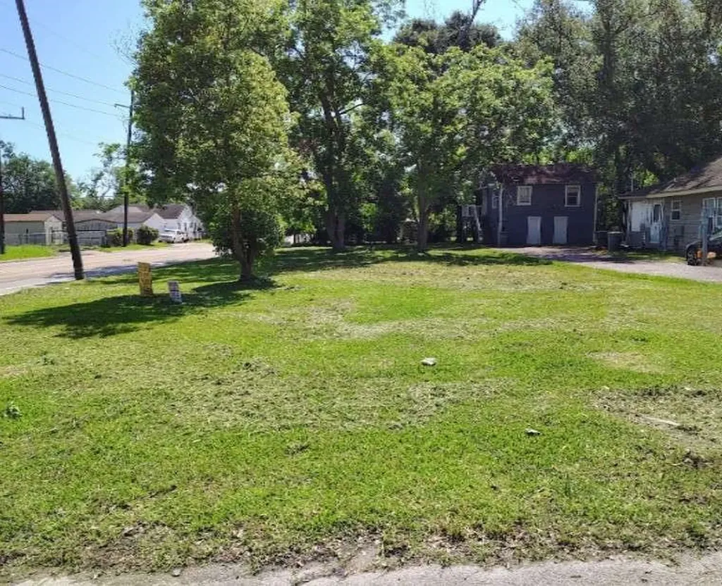 4105 Congress Street Beaumont TX 77705