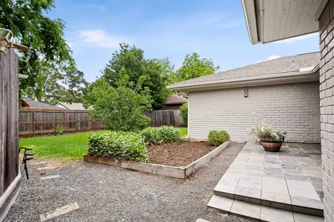 5618 Wigton Drive Houston TX 77096