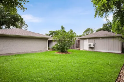 5618 Wigton Drive Houston TX 77096