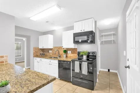 4310 7th Street Brookshire TX 77423