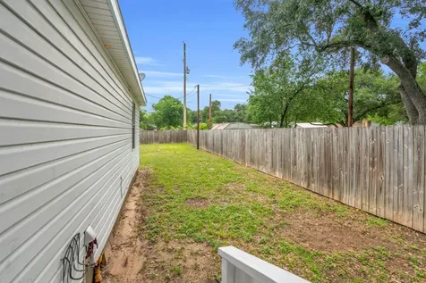 4310 7th Street Brookshire TX 77423