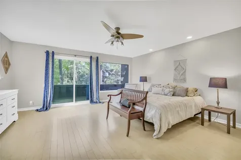 271 Litchfield Lane Houston TX 77024