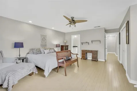 271 Litchfield Lane Houston TX 77024