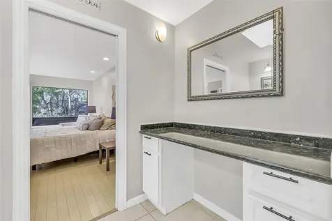 271 Litchfield Lane Houston TX 77024