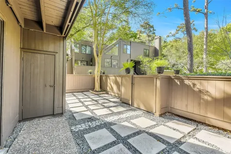 271 Litchfield Lane Houston TX 77024