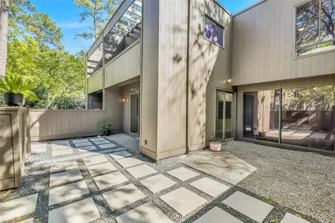 271 Litchfield Lane Houston TX 77024