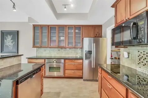 271 Litchfield Lane Houston TX 77024