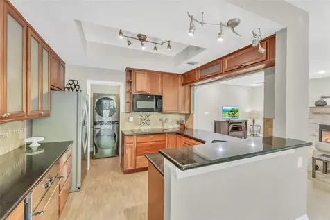 271 Litchfield Lane Houston TX 77024
