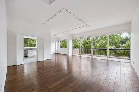 49 Briar Hollow Lane 101 Houston TX 77027