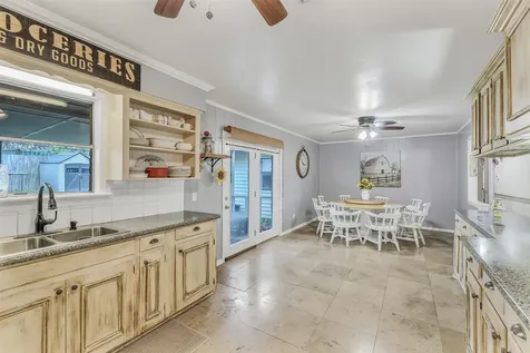 222 Hillcrest Drive Conroe TX 77303