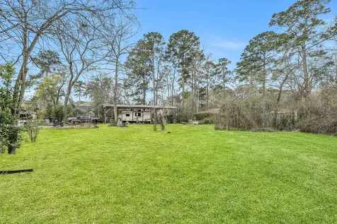 222 Hillcrest Drive Conroe TX 77303