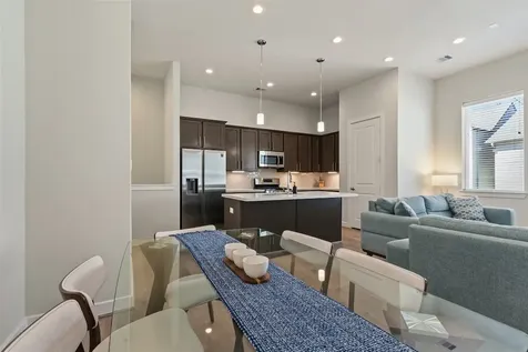 126 Knightsbridge Park Lane Houston TX 77018