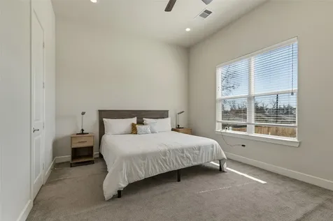 126 Knightsbridge Park Lane Houston TX 77018